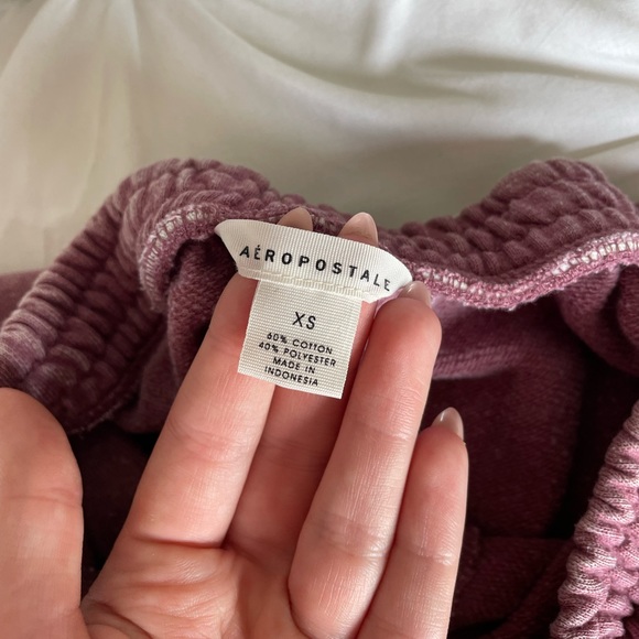 aeropostale red-ish sweatshorts - Picture 3 of 3